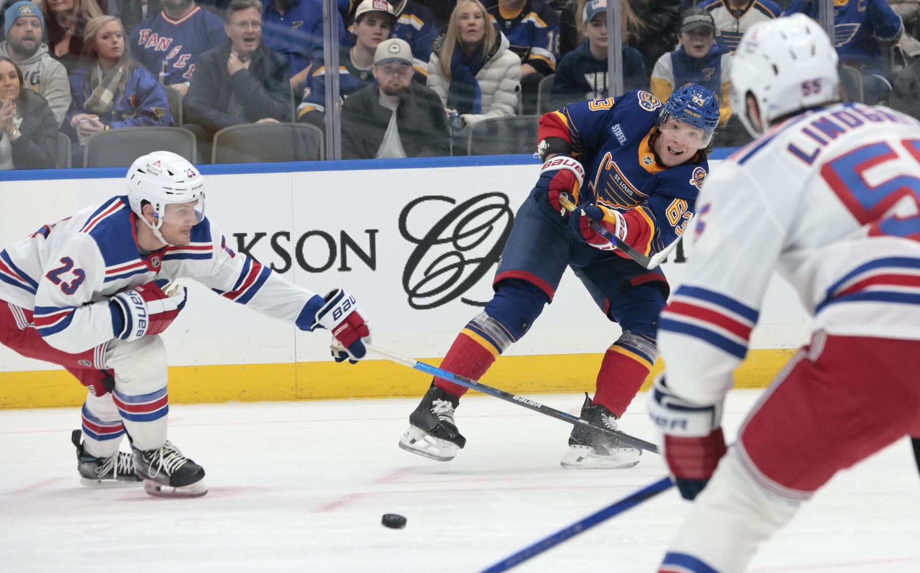 St. Louis Blues host New York Rangers
